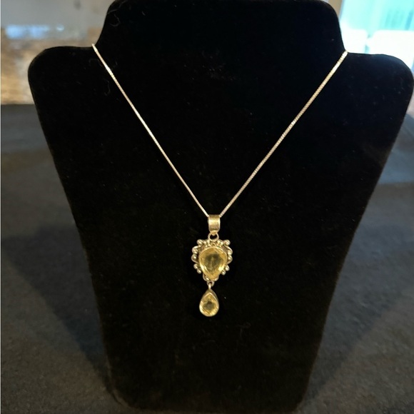 Silver Plated & stone pendants. Bundle of 6 - Picture 3 of 9